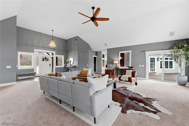 2197 S Medina Line Road, Wadsworth, OH 44281