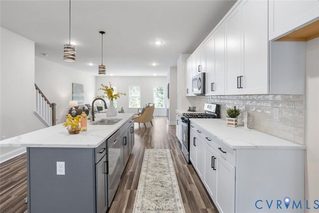 6408 Sanford Springs Cv, Midlothian, VA 23112