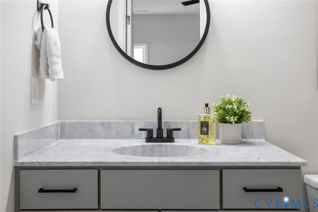 6408 Sanford Springs Cv, Midlothian, VA 23112