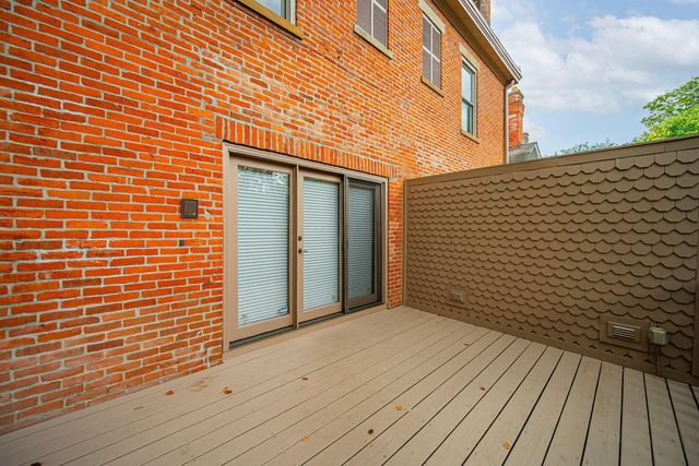 420 W 6th Avenue, Columbus, OH 43201