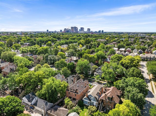 420 W 6th Avenue, Columbus, OH 43201