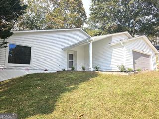 10085 Old Woodland Entry, Johns Creek, GA 30022