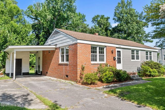 708 Barn Street, Jacksonville, NC 28540