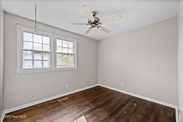 708 Barn Street, Jacksonville, NC 28540