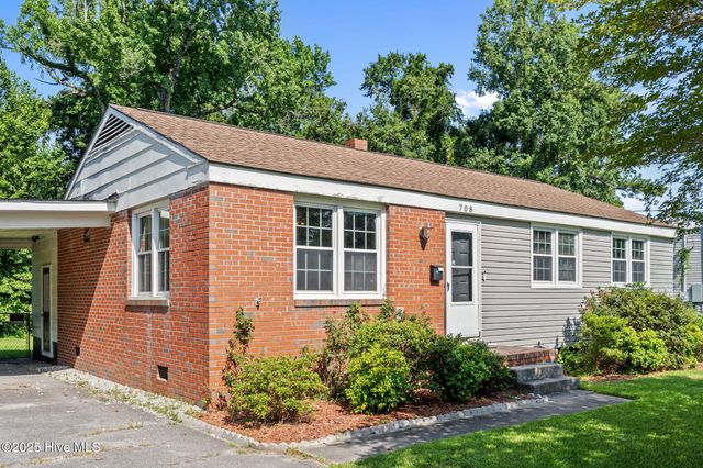 708 Barn Street, Jacksonville, NC 28540