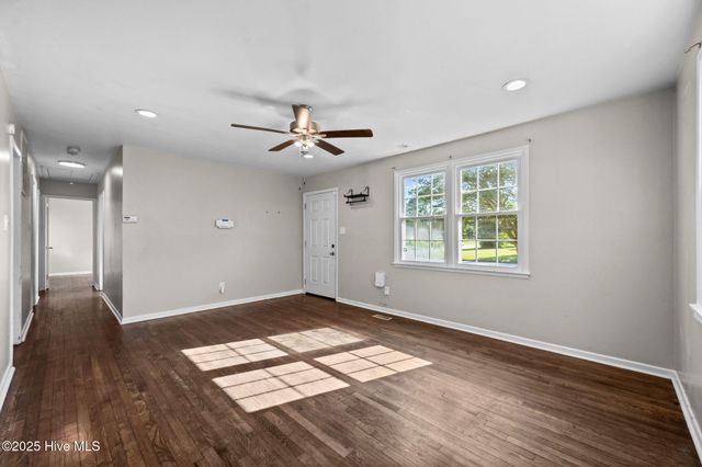 708 Barn Street, Jacksonville, NC 28540
