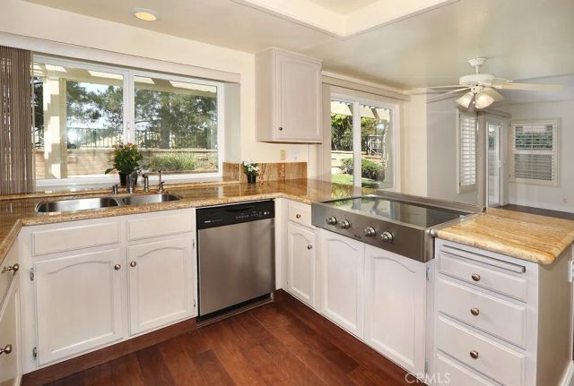 21171 Foxtail, Mission Viejo, CA 92692