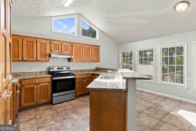 4215 Fox Chase Drive, Loganville, GA 30052
