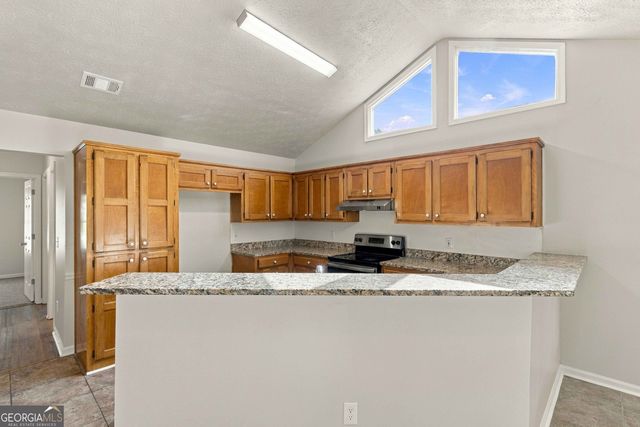 4215 Fox Chase Drive, Loganville, GA 30052