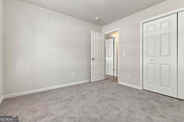4215 Fox Chase Drive, Loganville, GA 30052