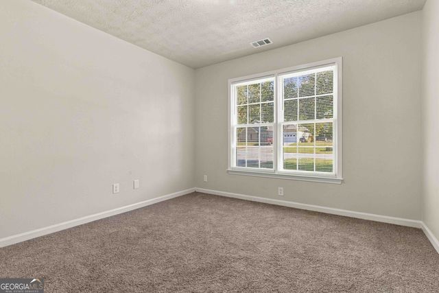 4215 Fox Chase Drive, Loganville, GA 30052