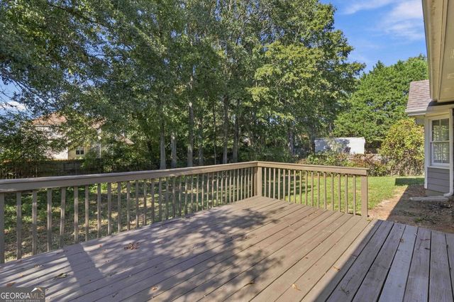4215 Fox Chase Drive, Loganville, GA 30052