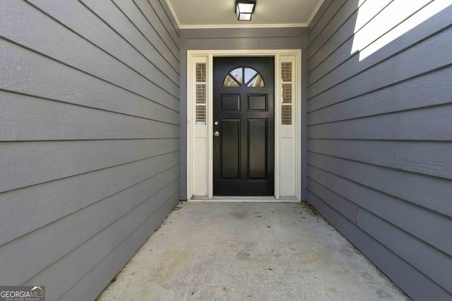 4215 Fox Chase Drive, Loganville, GA 30052