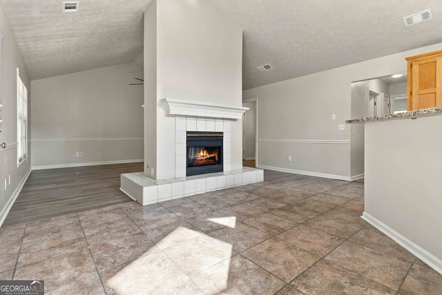 4215 Fox Chase Drive, Loganville, GA 30052