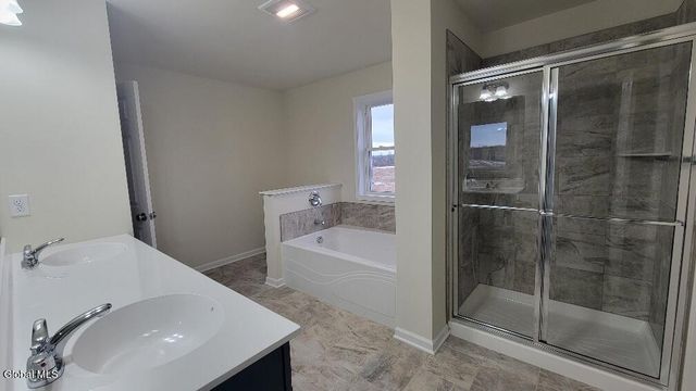 6 Karl Farm Road, Sand Lake, NY 12018