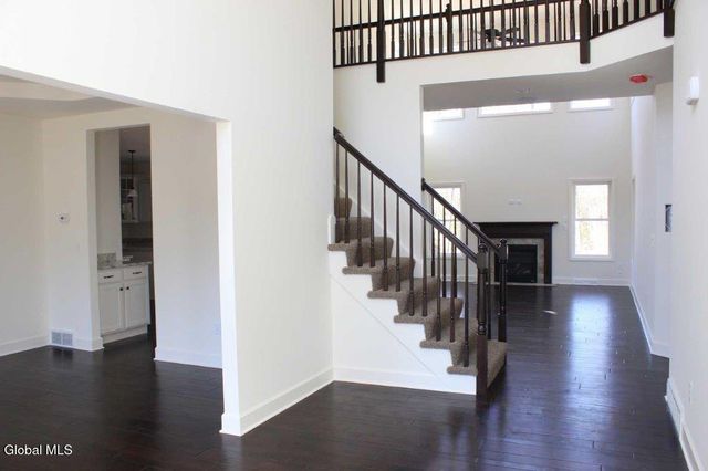 6 Karl Farm Road, Sand Lake, NY 12018