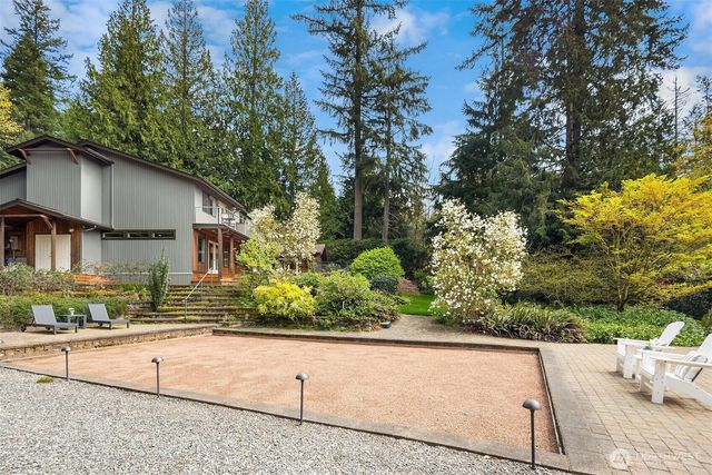 25137 SE Mirrormont Place, Issaquah, WA 98027