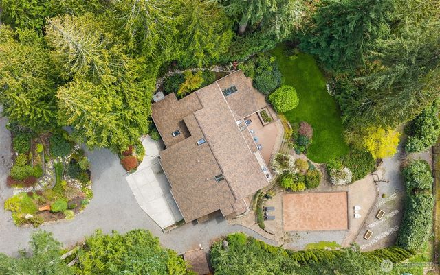 25137 SE Mirrormont Place, Issaquah, WA 98027