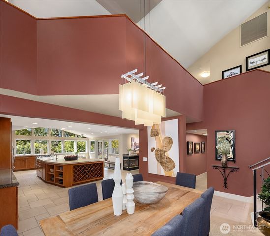 25137 SE Mirrormont Place, Issaquah, WA 98027