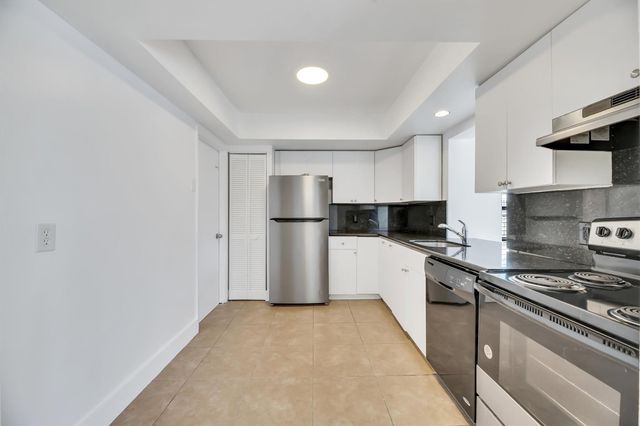 180 SW 78th Ave, Margate, FL 33068