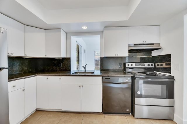 180 SW 78th Ave, Margate, FL 33068