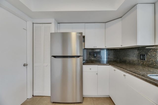 180 SW 78th Ave, Margate, FL 33068