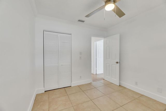 180 SW 78th Ave, Margate, FL 33068