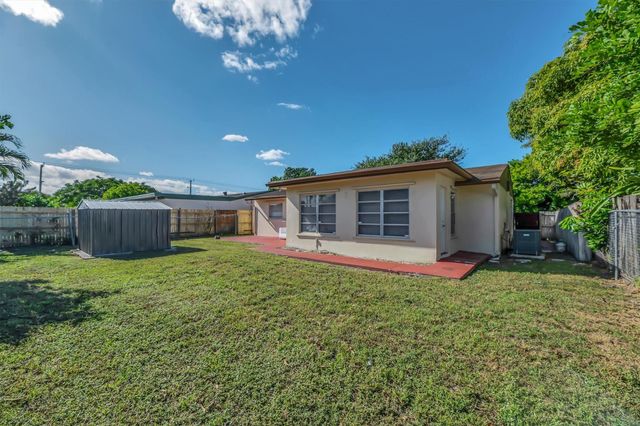 180 SW 78th Ave, Margate, FL 33068