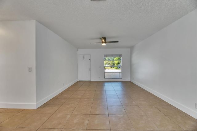 180 SW 78th Ave, Margate, FL 33068