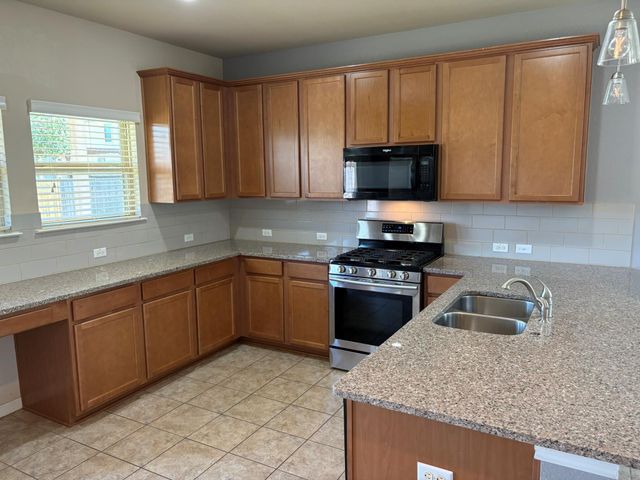 8113 Rosano ST, Round Rock, TX 78665