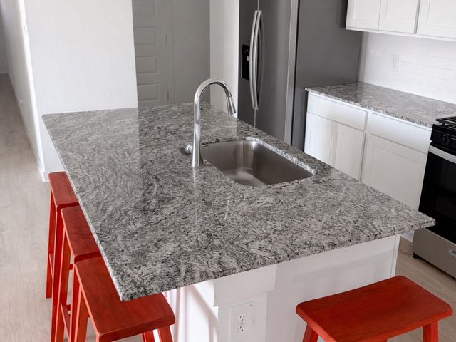 4983 Edgewood Drive, Arcola, TX 77545