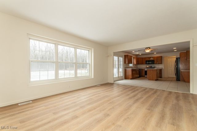 1964 Beringer Place, Geneva, OH 44041