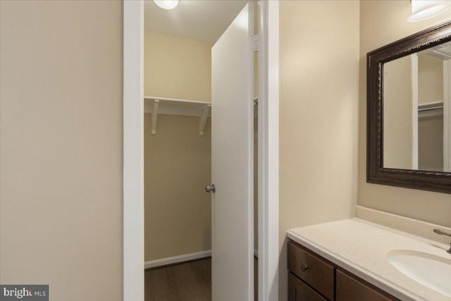 6168 FOREST CREEK CT, Springfield, VA 22152