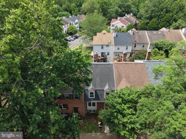 6168 FOREST CREEK CT, Springfield, VA 22152