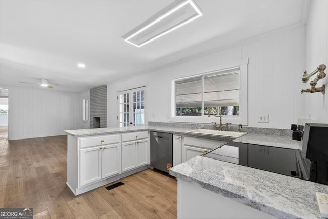 301 Crestview Drive, Eatonton, GA 31024