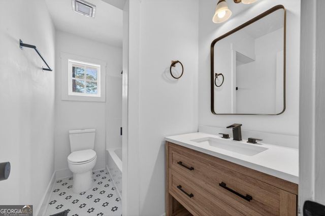 301 Crestview Drive, Eatonton, GA 31024