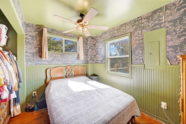 1696 County Road 222, Gainesville, TX 76240