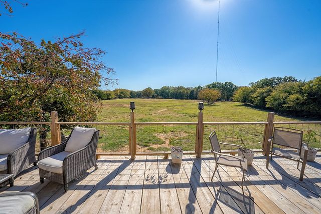 1696 County Road 222, Gainesville, TX 76240