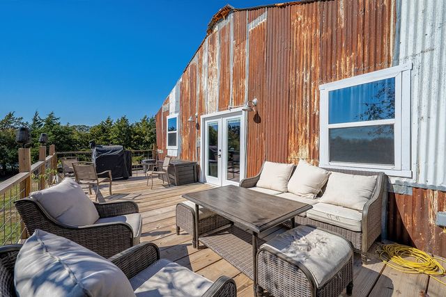 1696 County Road 222, Gainesville, TX 76240