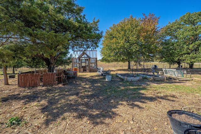 1696 County Road 222, Gainesville, TX 76240