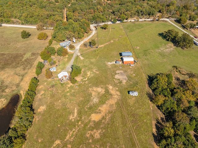 1696 County Road 222, Gainesville, TX 76240