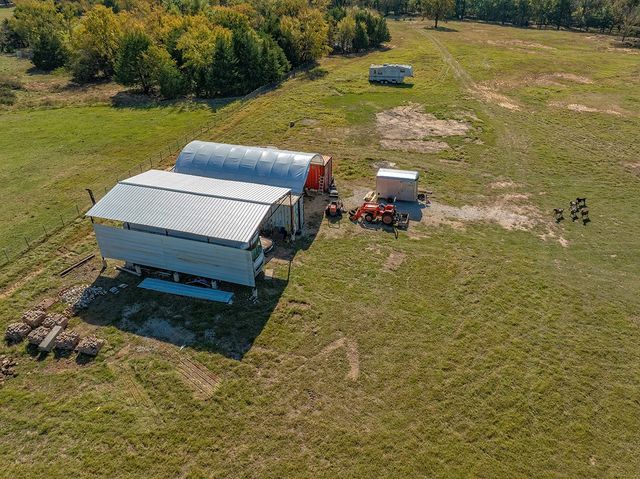 1696 County Road 222, Gainesville, TX 76240