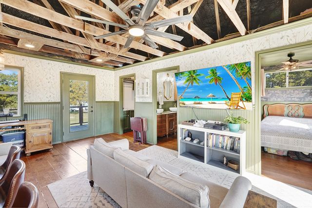 1696 County Road 222, Gainesville, TX 76240