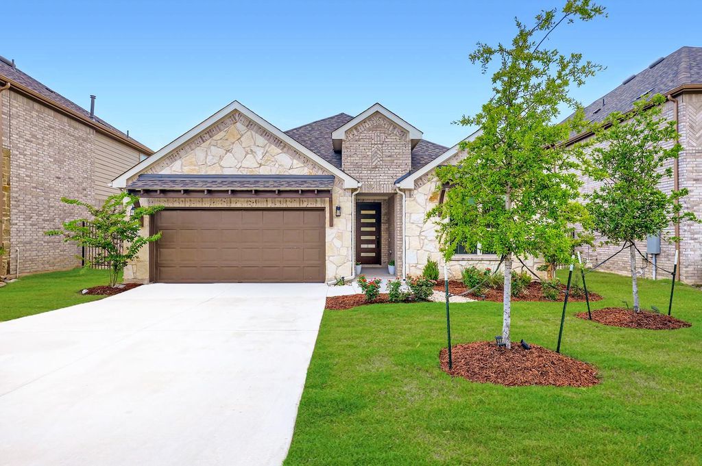 6800 Cliff Rose DR, Spicewood, TX 78669