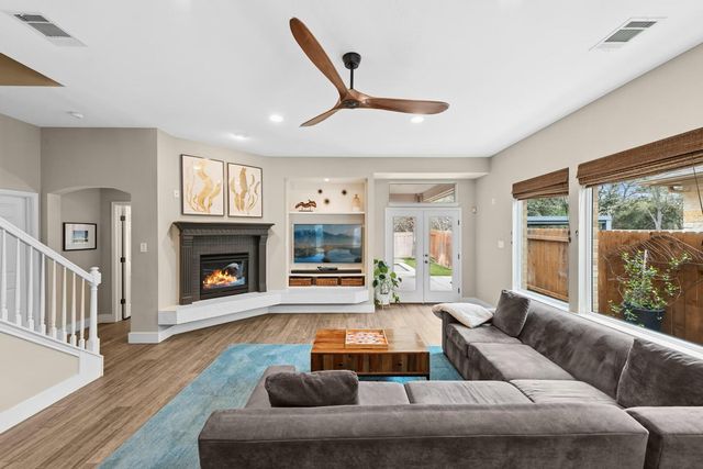 320 El Socorro, Austin, TX 78732