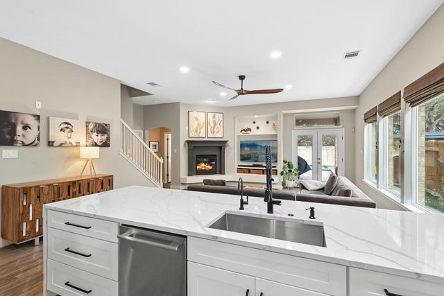 320 El Socorro, Austin, TX 78732