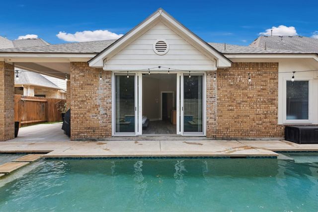 320 El Socorro, Austin, TX 78732