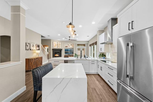 320 El Socorro, Austin, TX 78732