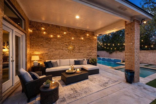 320 El Socorro, Austin, TX 78732