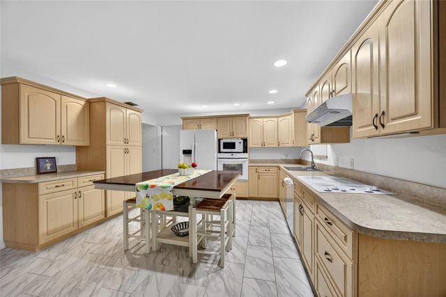 226 SPRING LAKE BOULEVARD NW, Port Charlotte, FL 33952